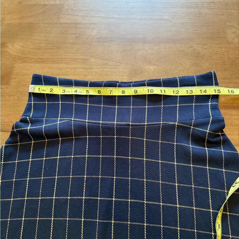 LOFT Plaid Pull On Flippy Skirt NWOT - Picture 8 of 8